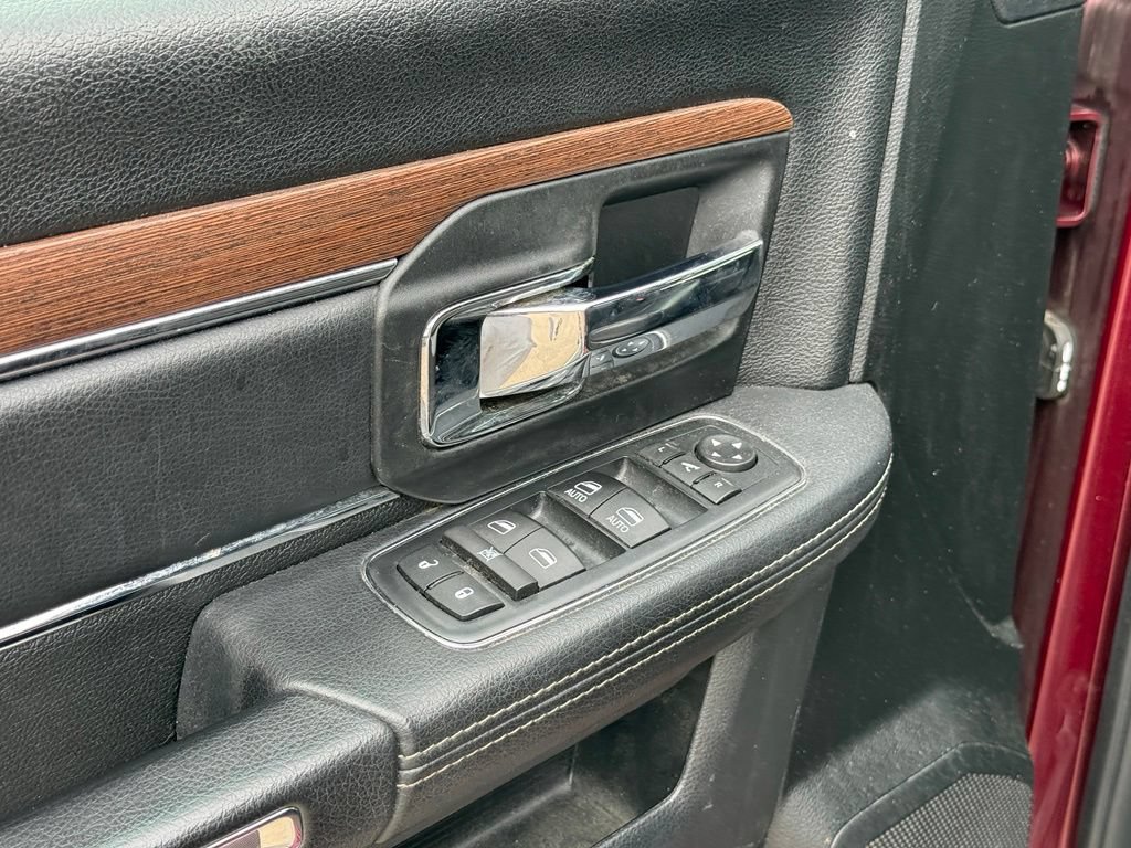 Used 2016 RAM 1500 Laramie w/ Convenience Group AWD/4WD image 13
