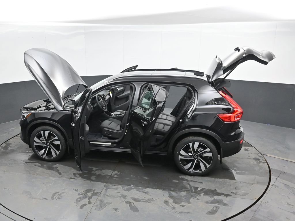 New 2026 Volvo XC40 B5 Plus w/ Protection Package Premier image 49