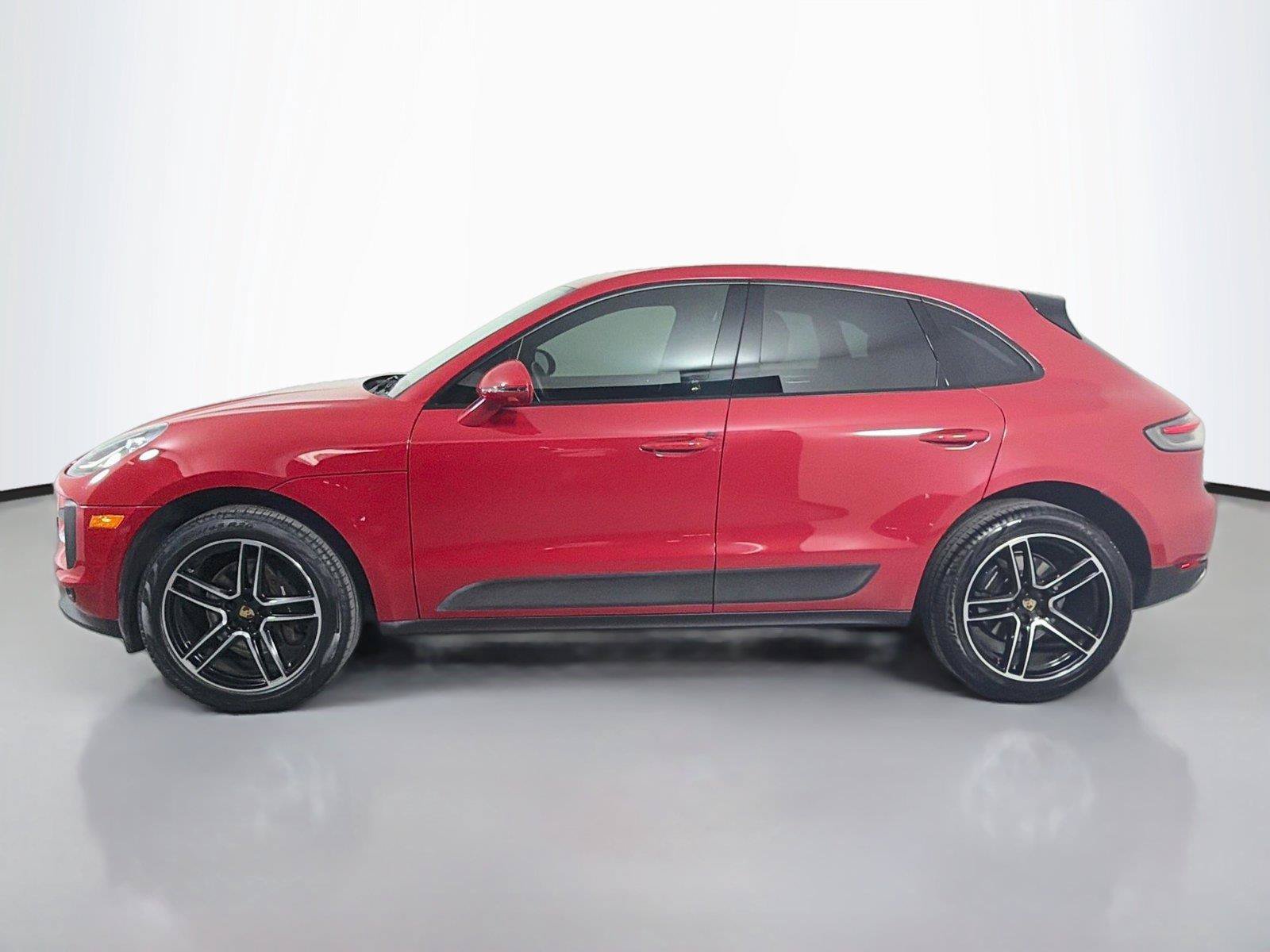 Certified 2021 Porsche Macan AWD/4WD image 2
