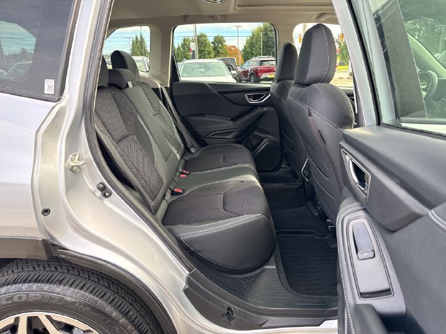 Used 2021 Subaru Forester Premium w/ Popular Package #1 AWD/4WD image 10