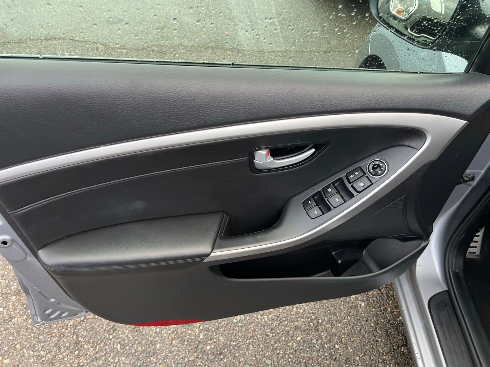 Used 2014 Hyundai Elantra GT w/ Option Group 02 image 20