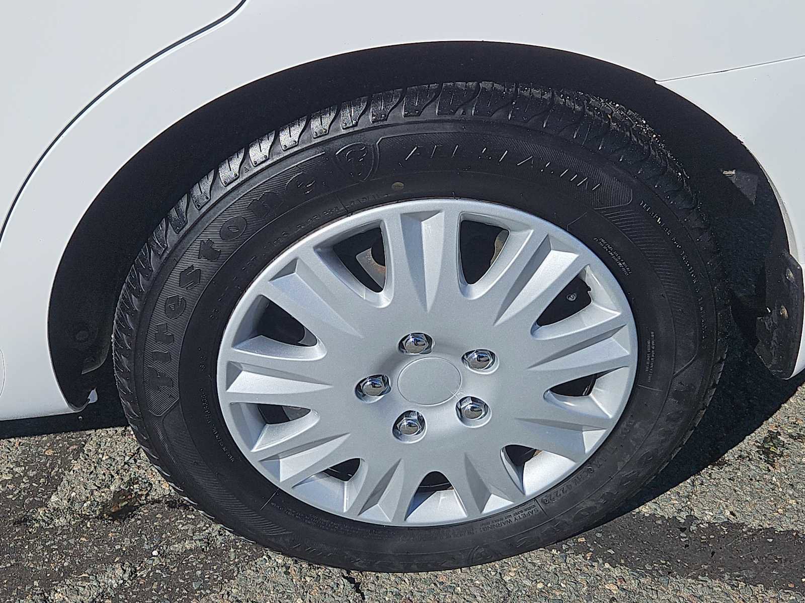 Used 2017 Nissan Versa S Plus image 8