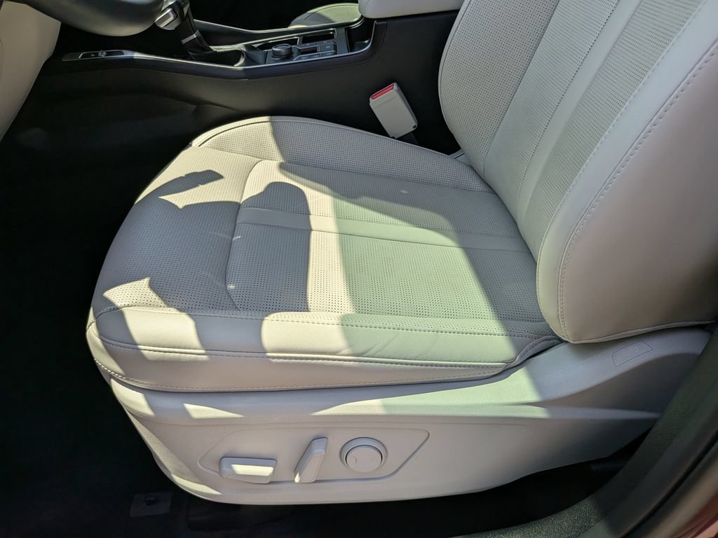 Certified 2025 Kia Sorento S AWD/4WD image 21