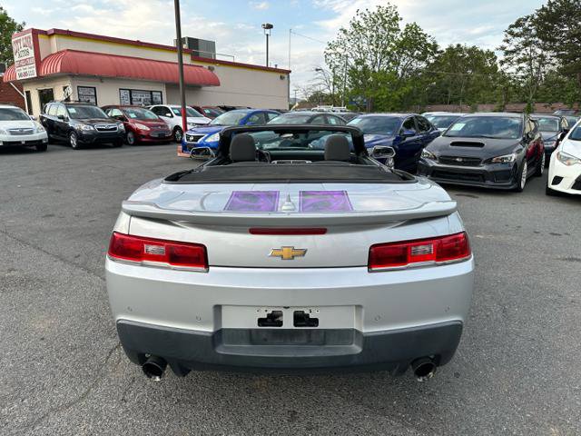 Used 2015 Chevrolet Camaro LT RWD image 6