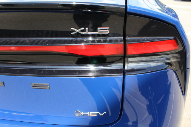 Certified 2023 Toyota Prius XLE FWD image 15