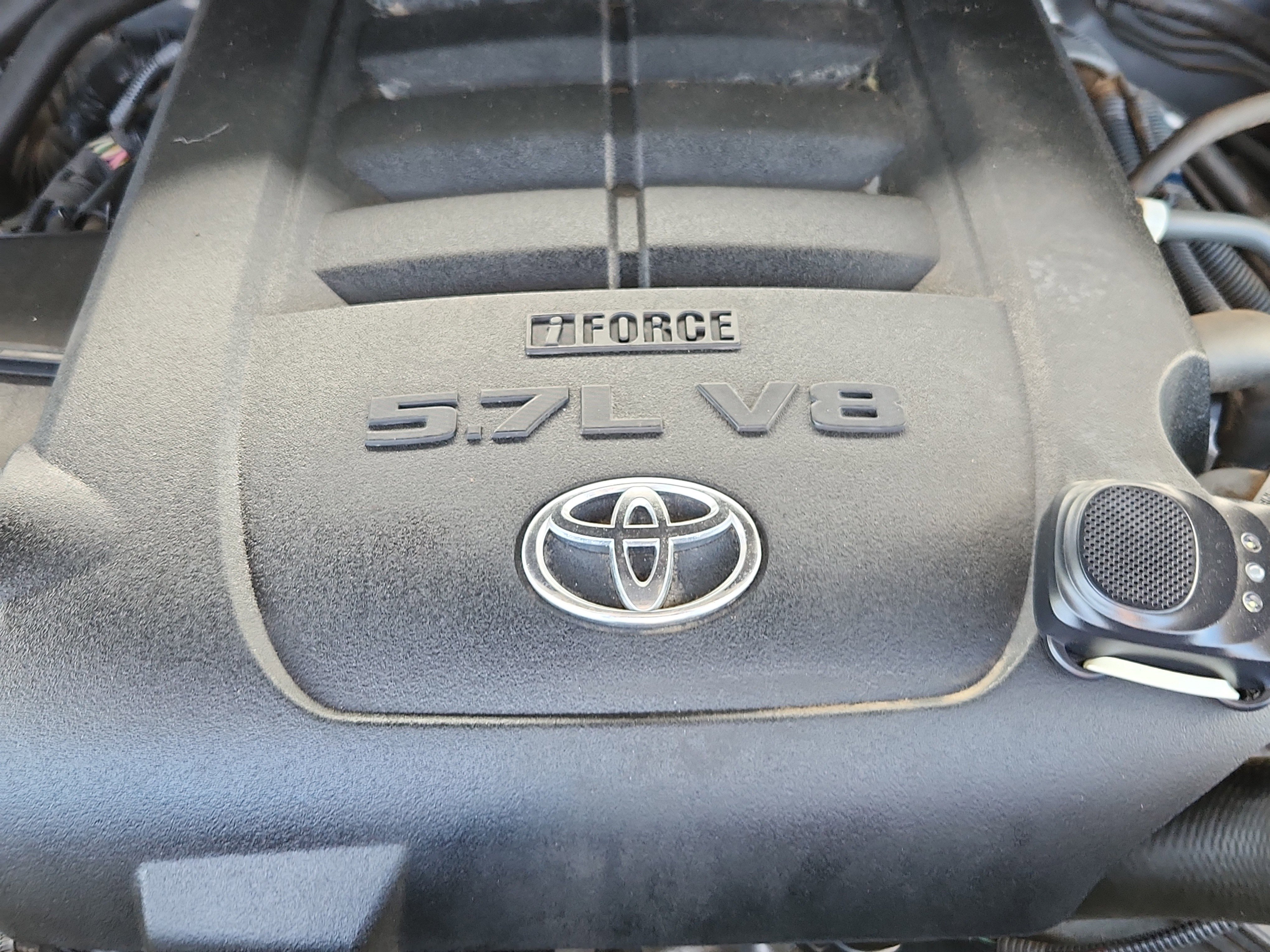 Used 2014 Toyota Tundra SR5 w/ TRD Off Road Package image 15