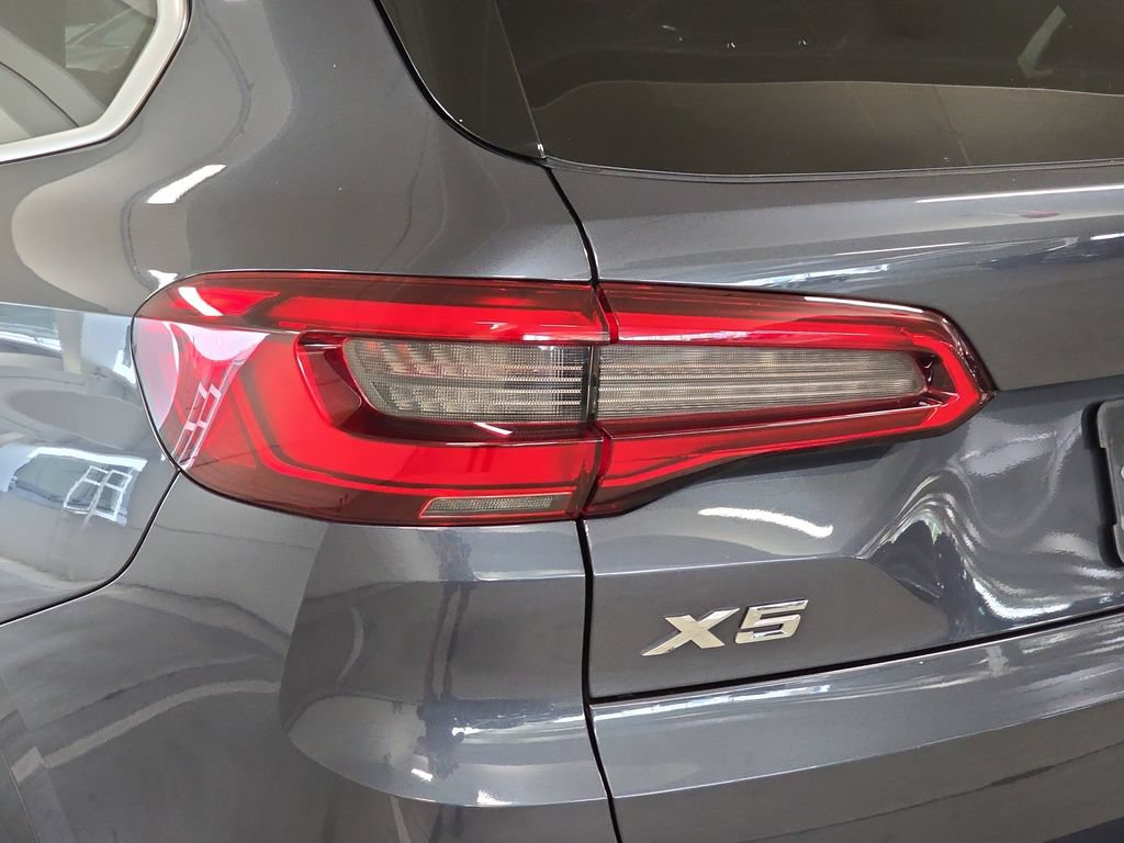 Used 2019 BMW X5 xDrive40i w/ Convenience Package AWD/4WD image 33