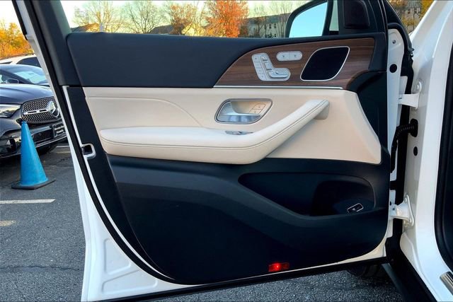 Used 2025 Mercedes-Benz GLE 350 4MATIC image 18