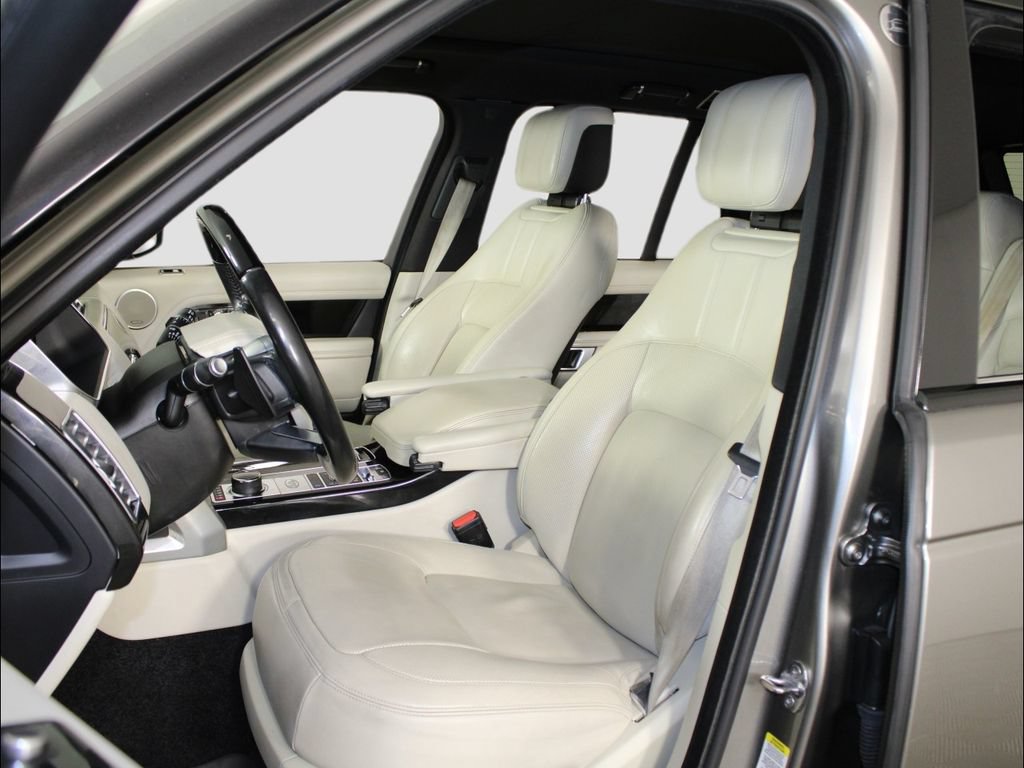 Used 2020 Land Rover Range Rover HSE AWD/4WD image 12