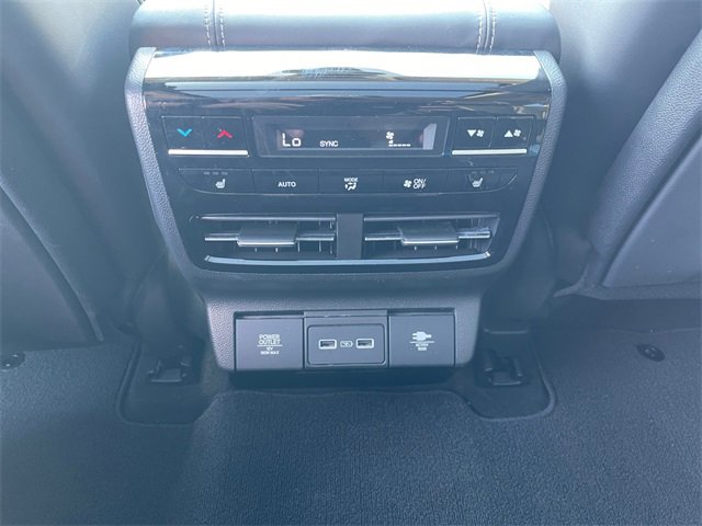 Used 2024 Acura MDX SH-AWD w/ Advance Package image 19