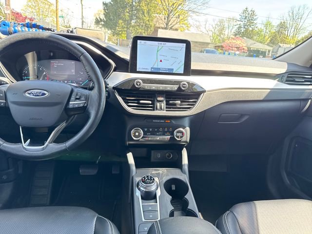 Used 2020 Ford Escape SEL image 12