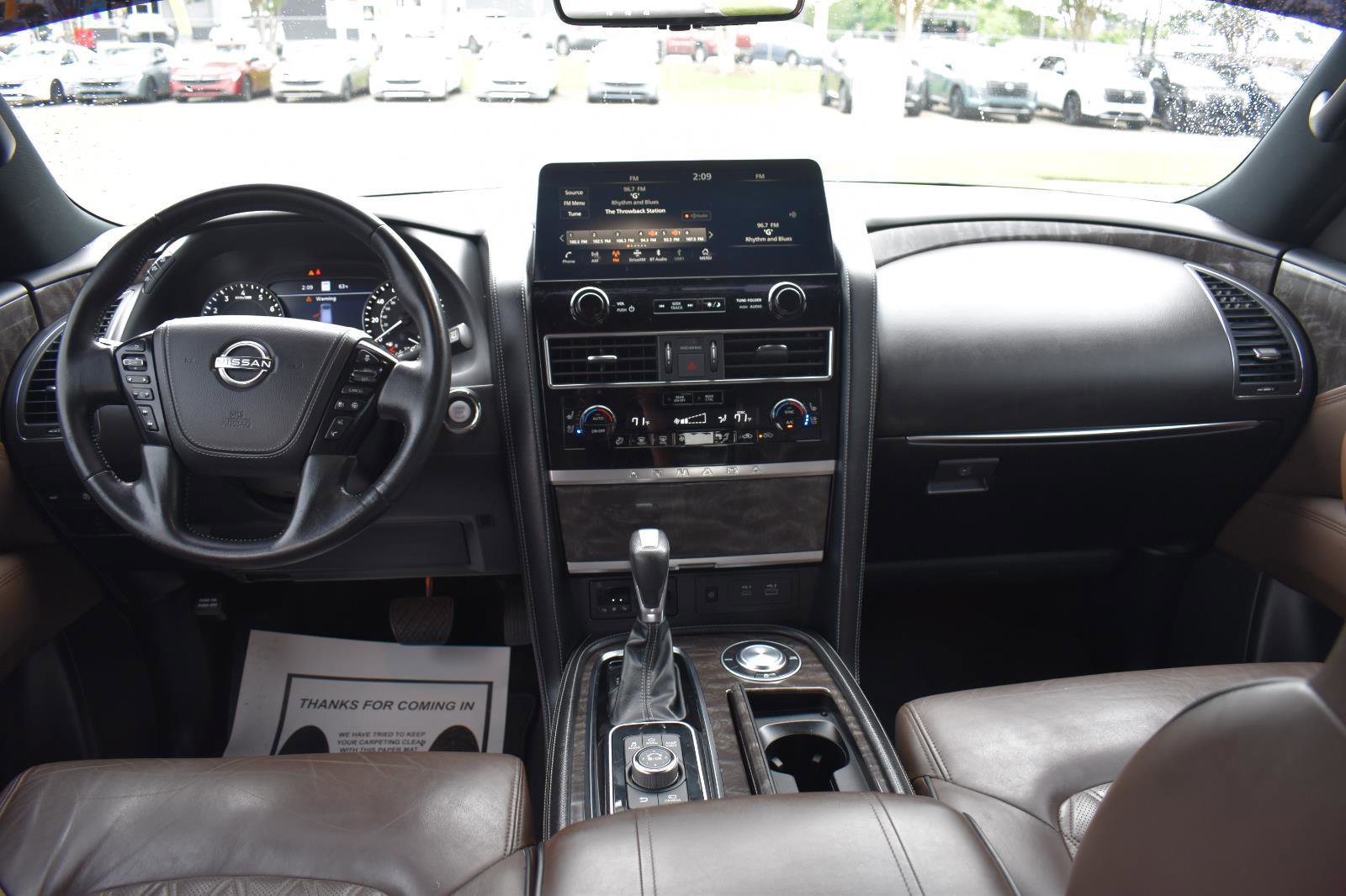 Used 2023 Nissan Armada Platinum w/ Captain's Chairs Package RWD image 33