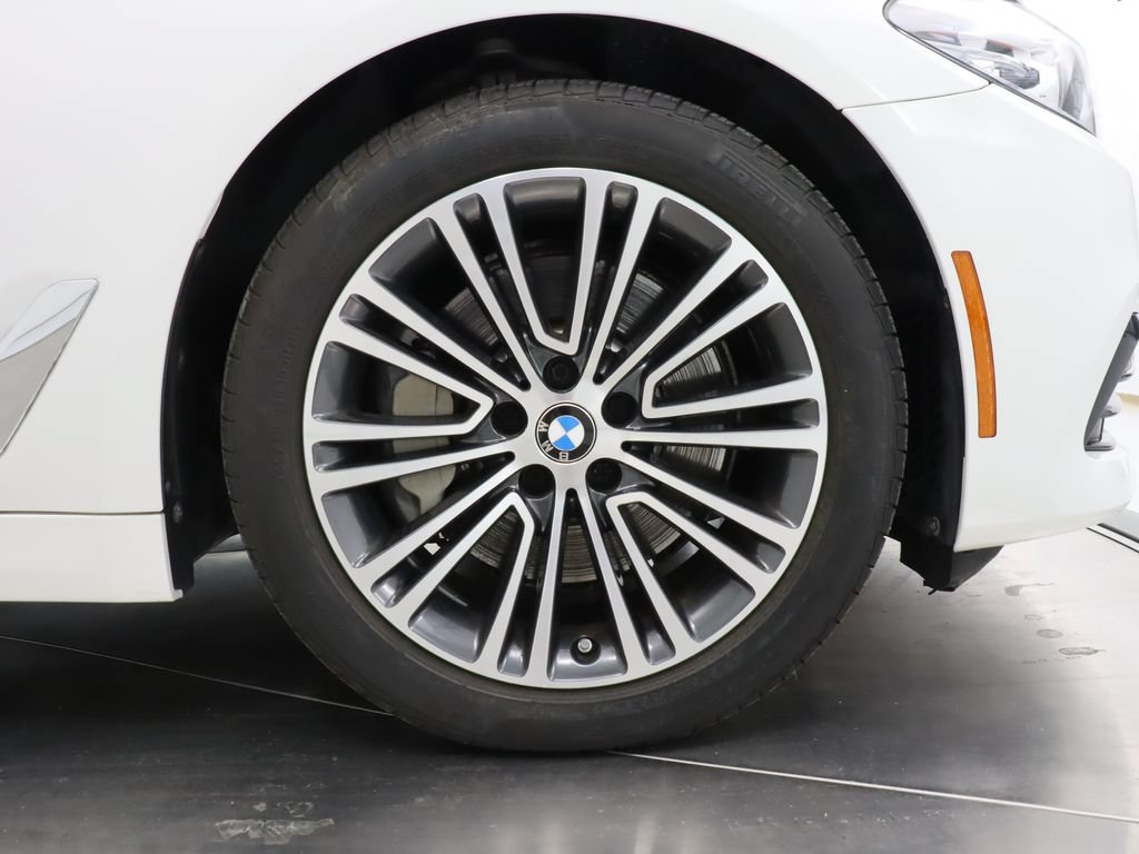 Used 2019 BMW 530i w/ Convenience Package RWD image 42