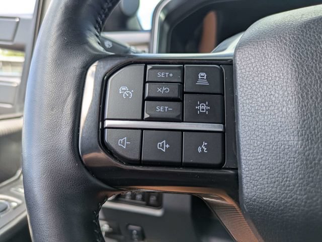 Used 2025 Ford F350 Platinum AWD/4WD image 30