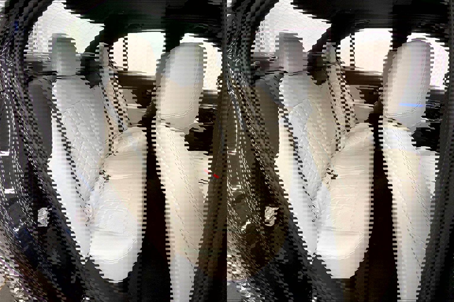 Used 2024 BMW i5 eDrive40i w/ Premium Package image 21