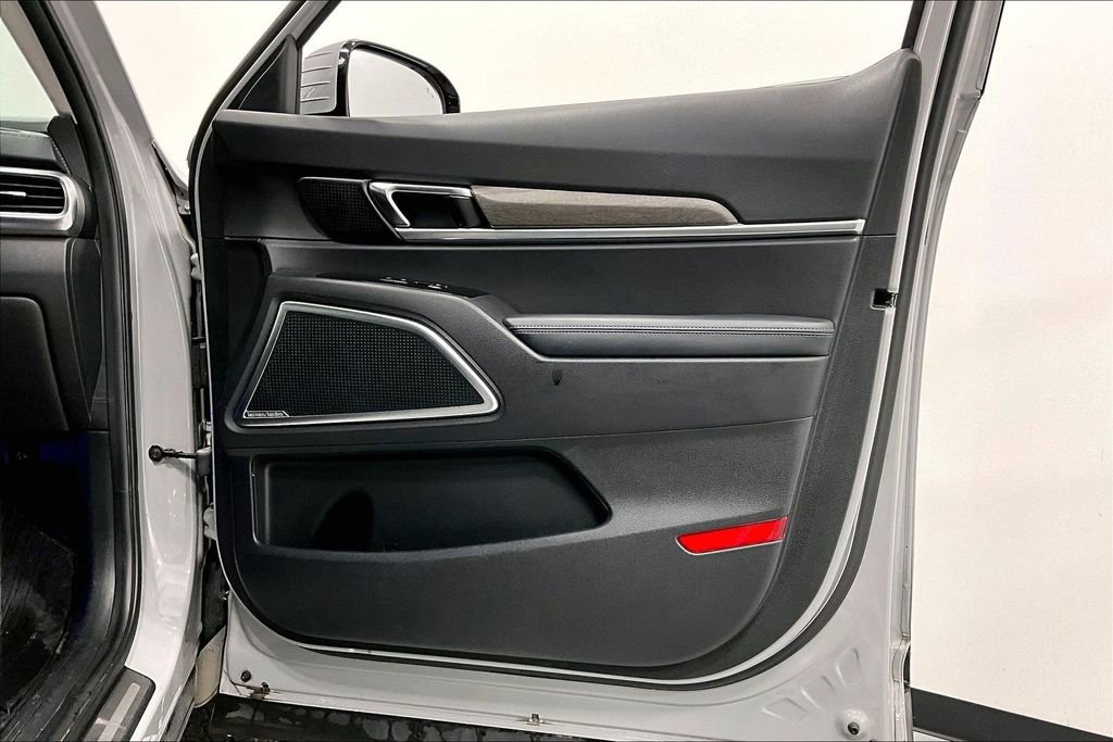 Used 2022 Kia Telluride SX w/ SX Prestige Package image 22