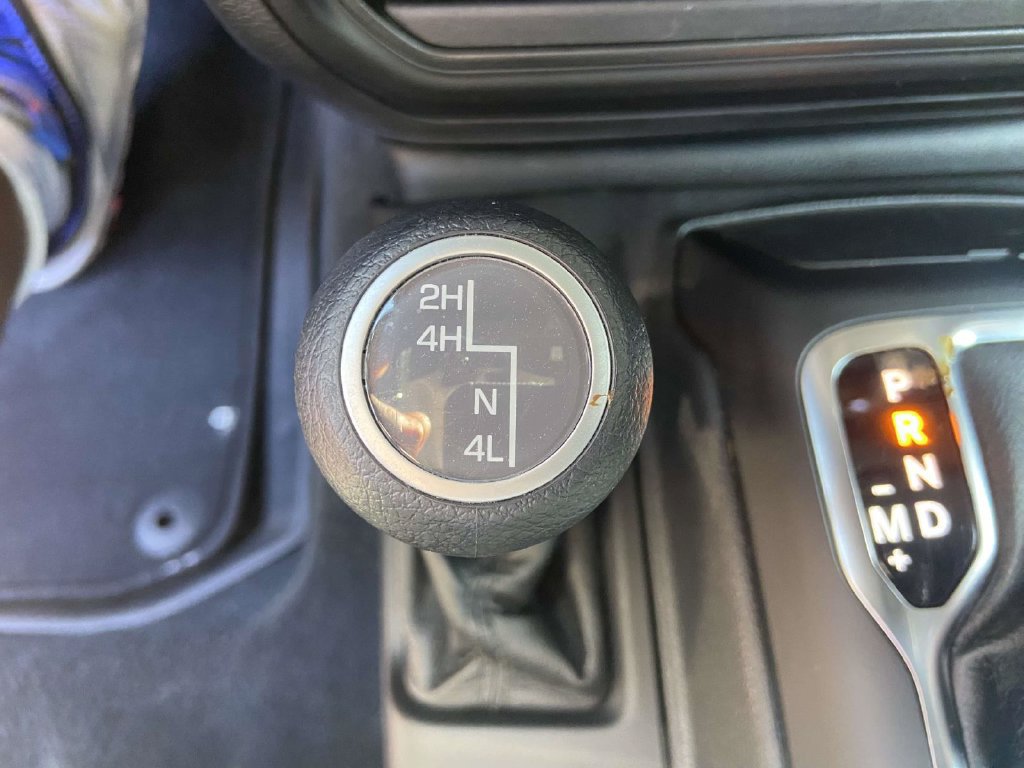 Used 2021 Jeep Wrangler Sport AWD/4WD image 23
