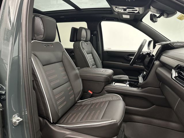 New 2026 GMC Yukon AT4 Ultimate w/ LPO, Floor Liner Package image 28