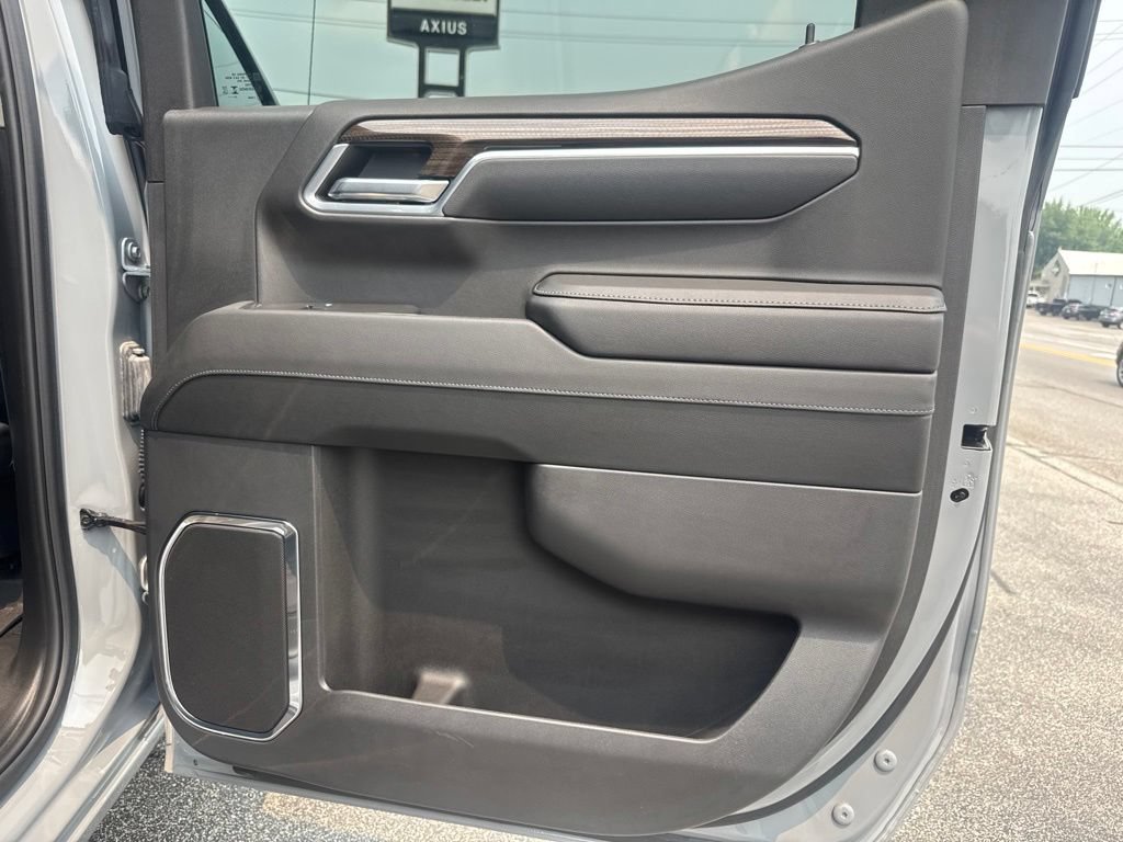 Used 2024 Chevrolet Silverado 1500 LT AWD/4WD image 21