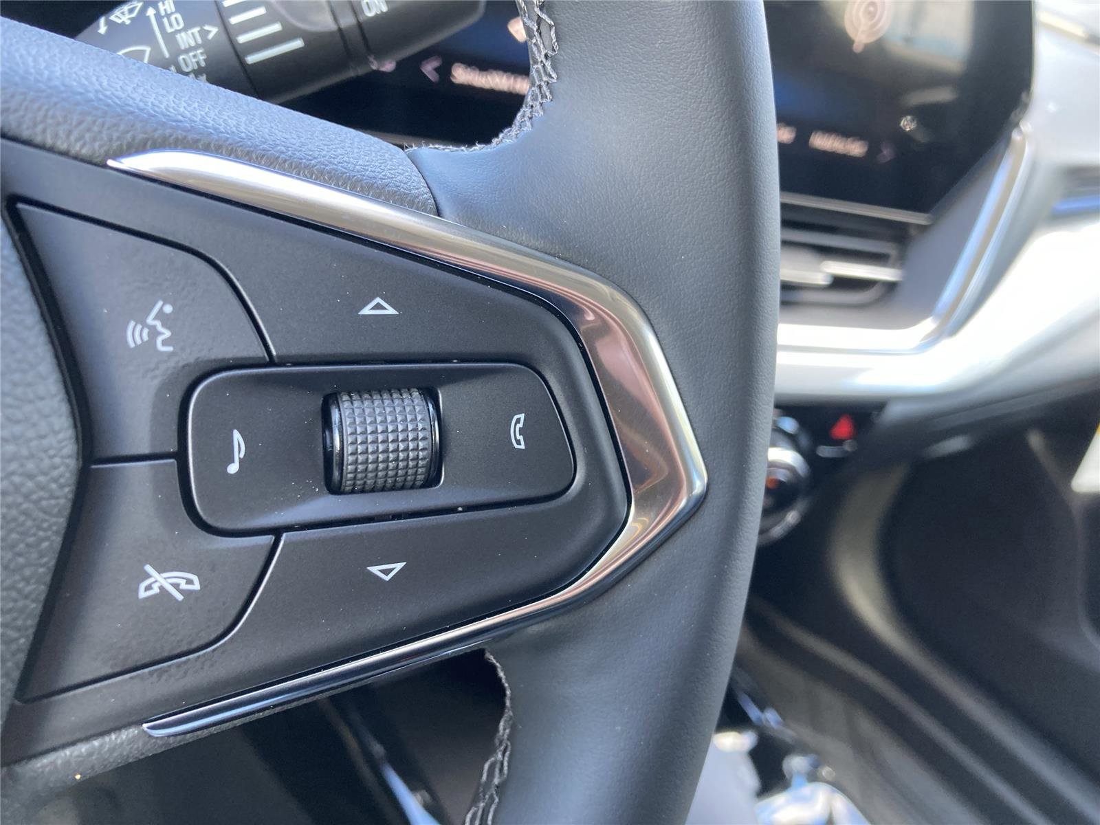 New 2026 Chevrolet Trax LT w/ Driver Confidence Package image 21