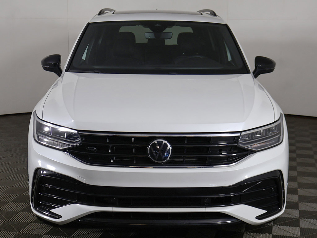 Used 2024 Volkswagen Tiguan SE R-Line FWD image 11