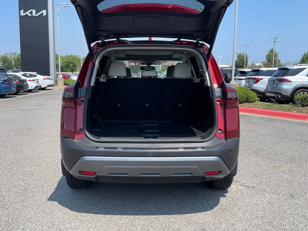 Used 2023 Nissan Rogue SL AWD/4WD image 7