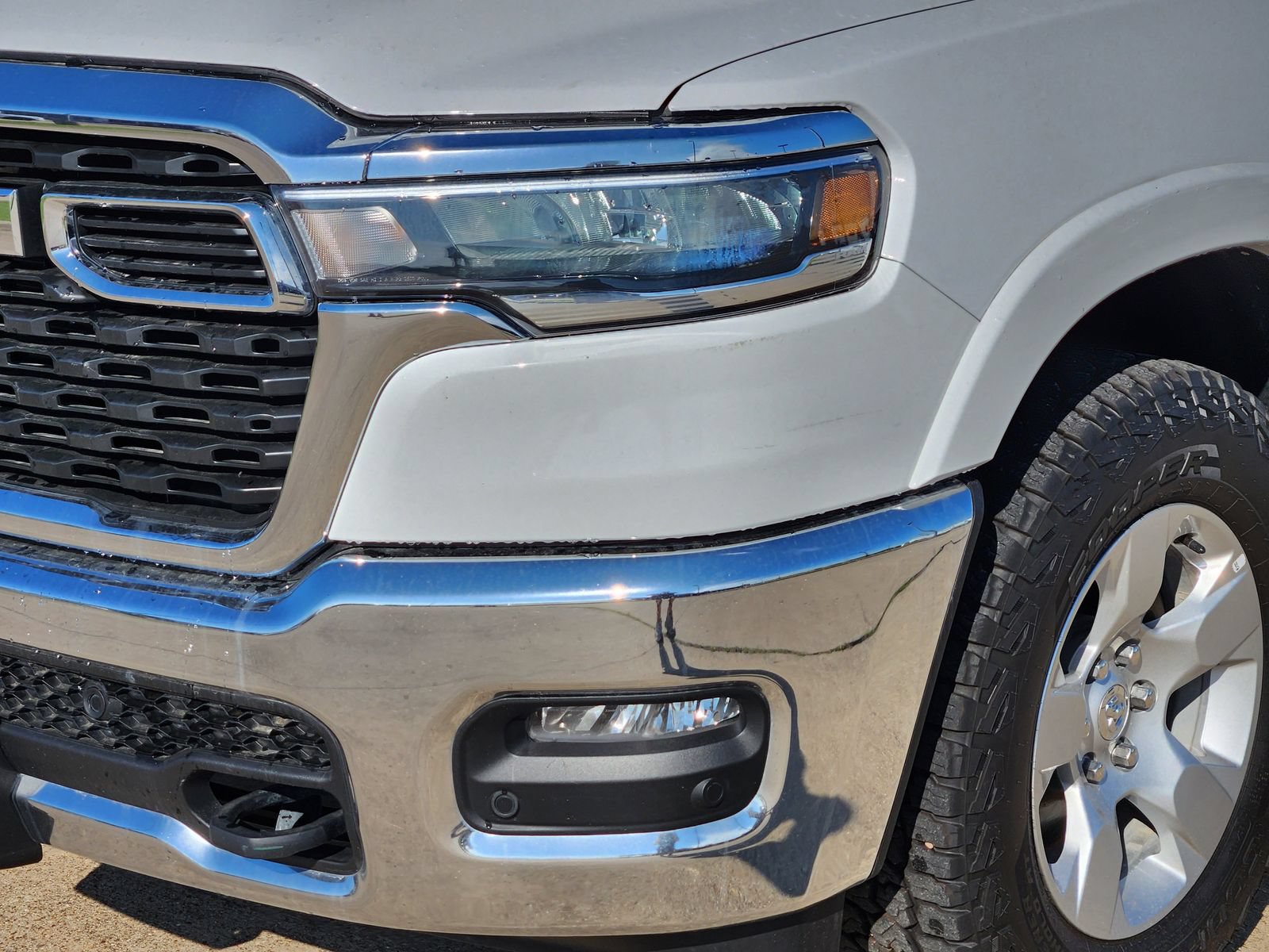 Used 2025 RAM 1500 Lone Star AWD/4WD image 10