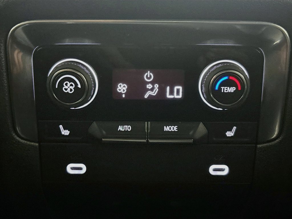 Certified 2023 Chevrolet Suburban Premier AWD/4WD image 29