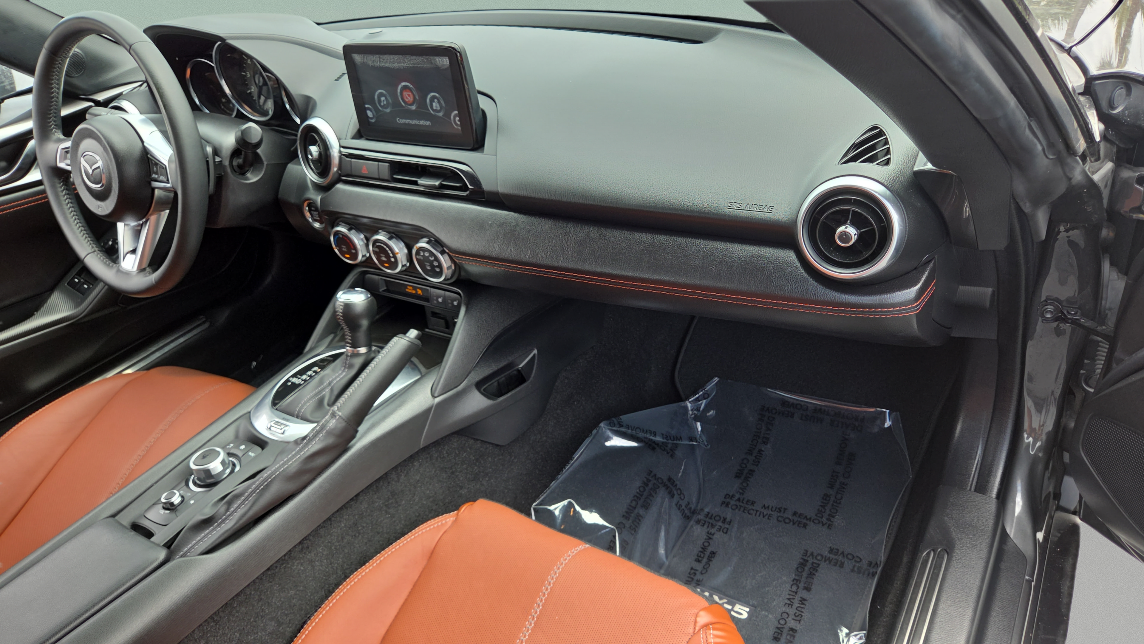 Used 2023 MAZDA MX-5 Miata Grand Touring RWD image 12