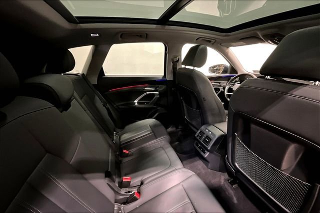 Used 2025 Audi Q5 Premium w/ Convenience Package image 28