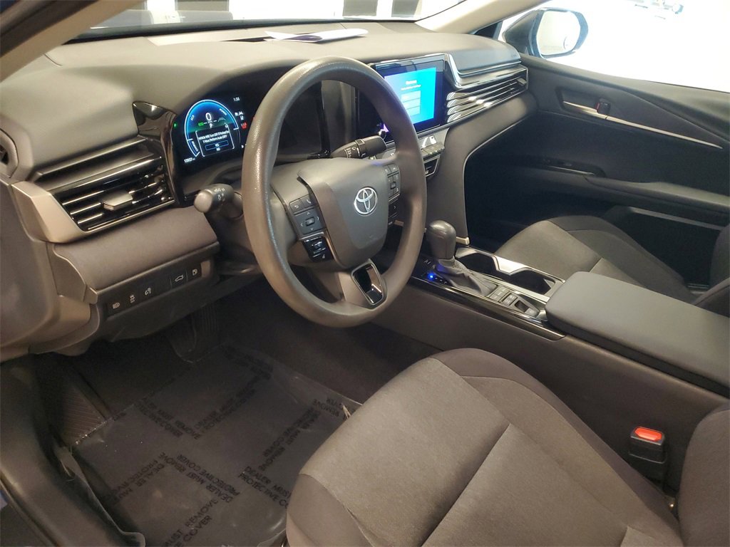 Used 2025 Toyota Camry LE image 15