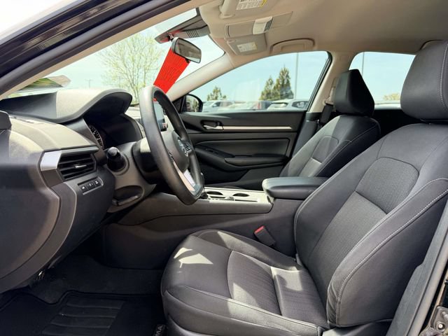 Used 2022 Nissan Altima 2.5 SV FWD image 16