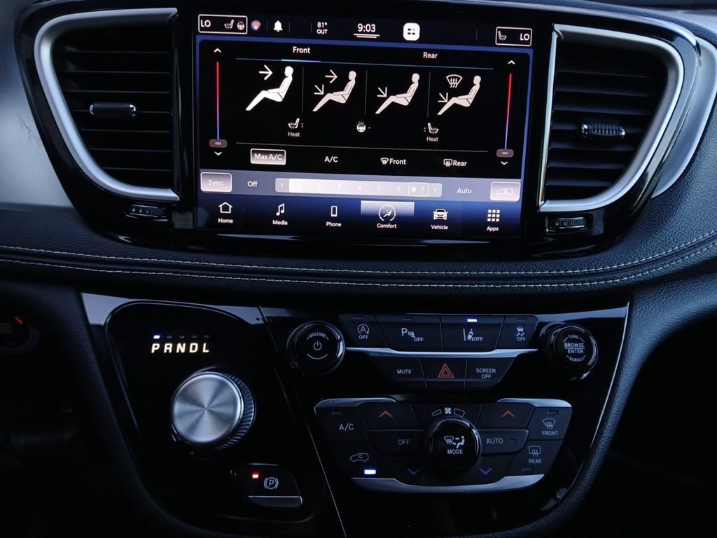 Used 2021 Chrysler Pacifica Touring-L w/ Uconnect Theater Family Group FWD image 4