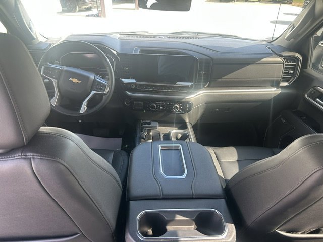 Used 2022 Chevrolet Silverado 1500 LTZ AWD/4WD image 17