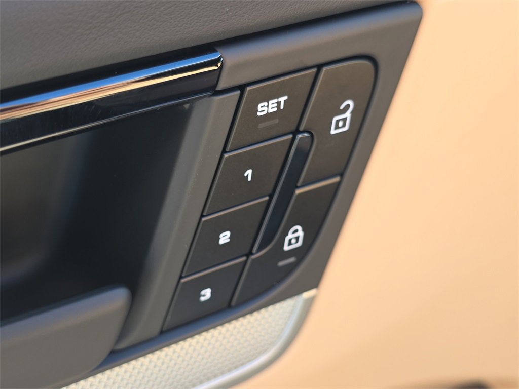 New 2026 Porsche Cayenne S image 26