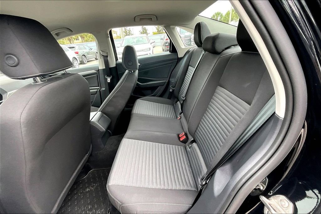 Certified 2024 Volkswagen Jetta S image 17