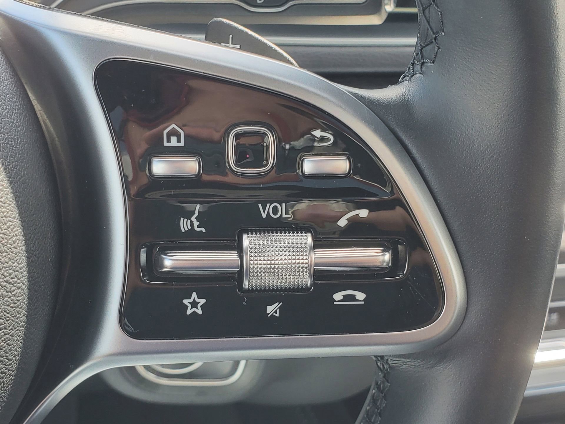 Used 2022 Mercedes-Benz GLE 350 w/ Premium Package image 23