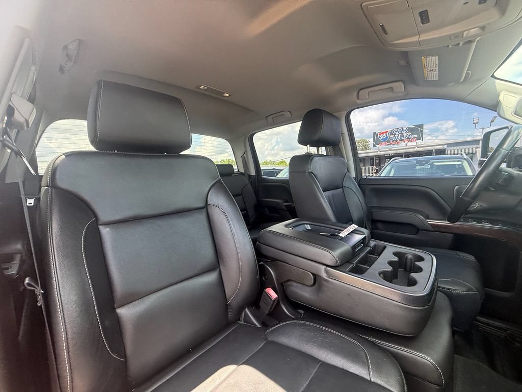 Used 2018 GMC Sierra 3500 SLE w/ SLE Preferred Package AWD/4WD image 24