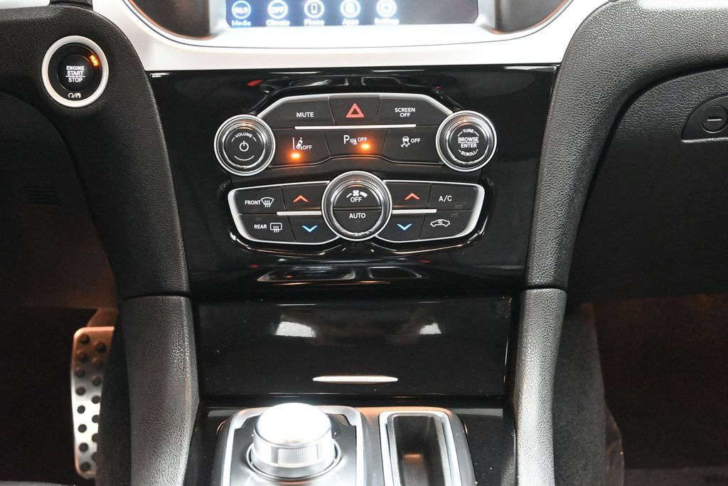 Used 2023 Chrysler 300 Touring w/ Safetytec Plus Group RWD image 28