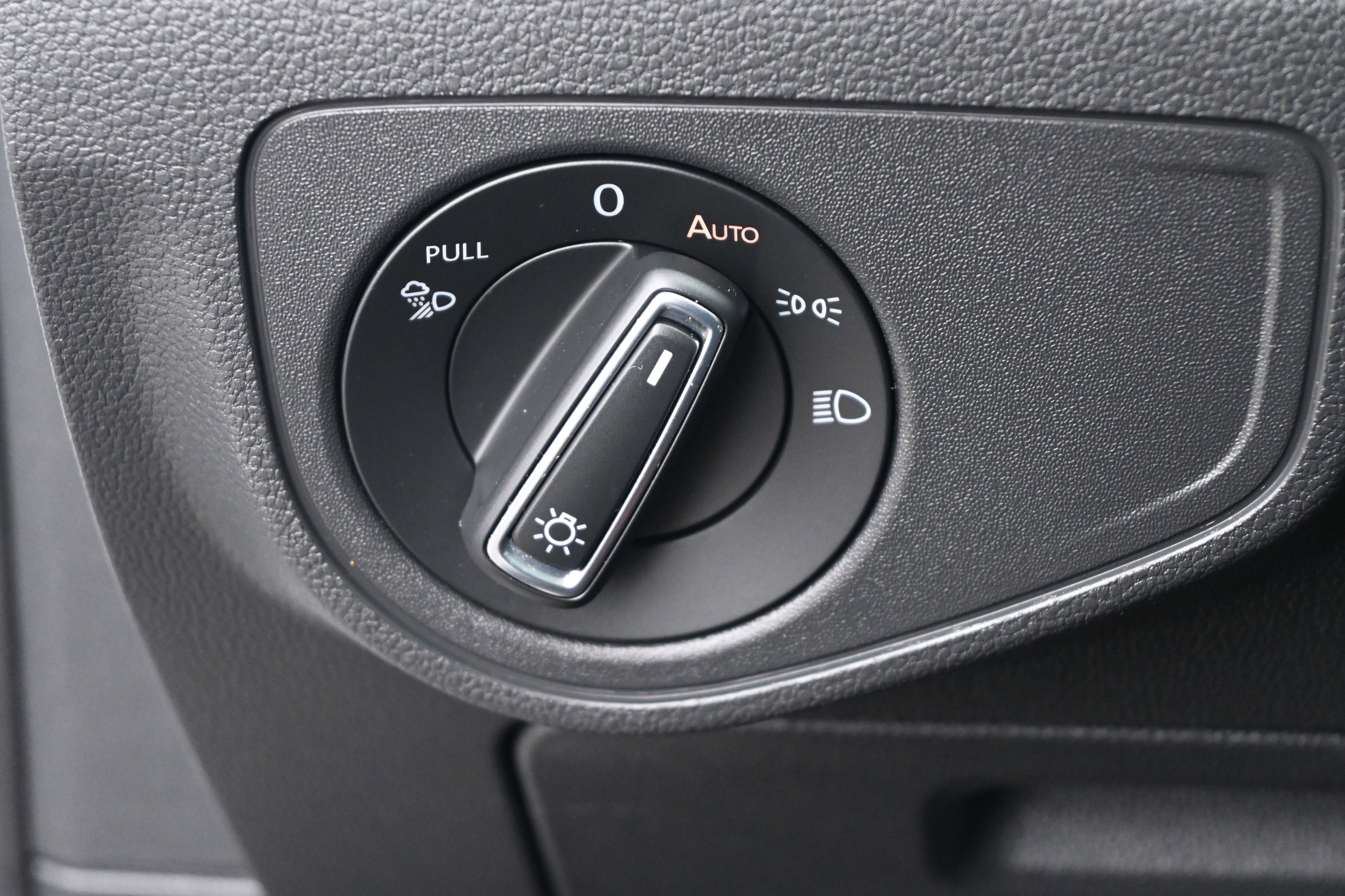 Used 2023 Volkswagen Atlas SEL R-Line image 29