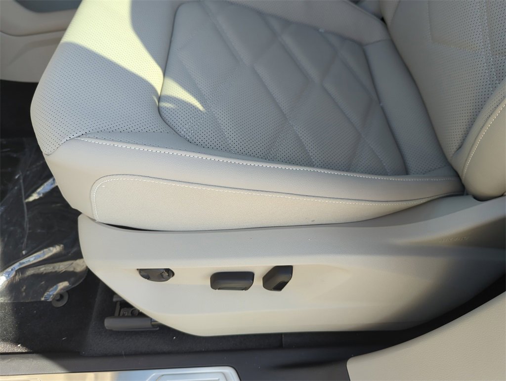 New 2026 Volkswagen Atlas SE image 30