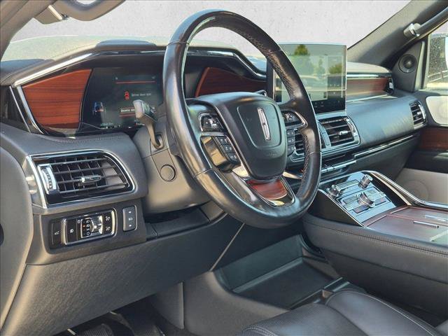 Used 2023 Lincoln Navigator Reserve AWD/4WD image 10