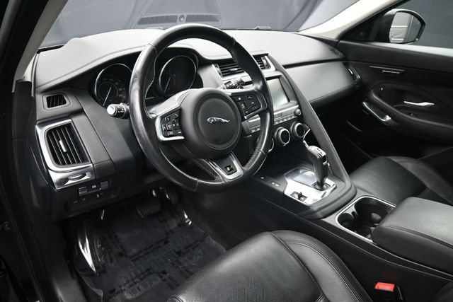 Used 2020 Jaguar E-PACE SE AWD/4WD image 12