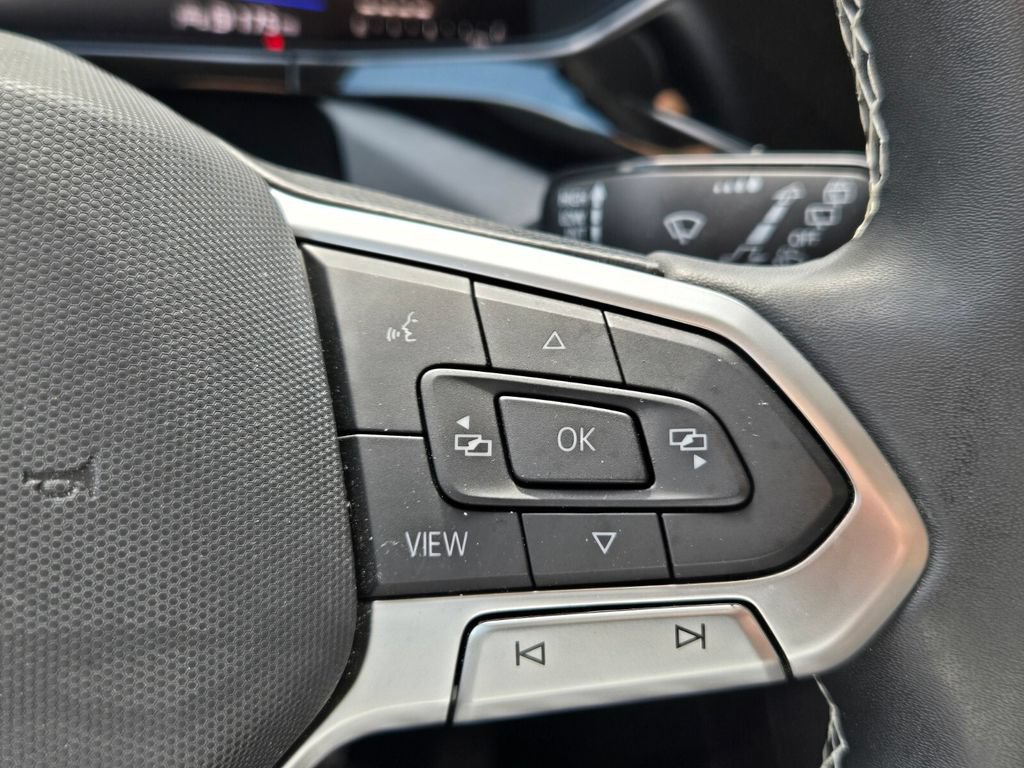 Certified 2023 Volkswagen Taos S FWD image 24