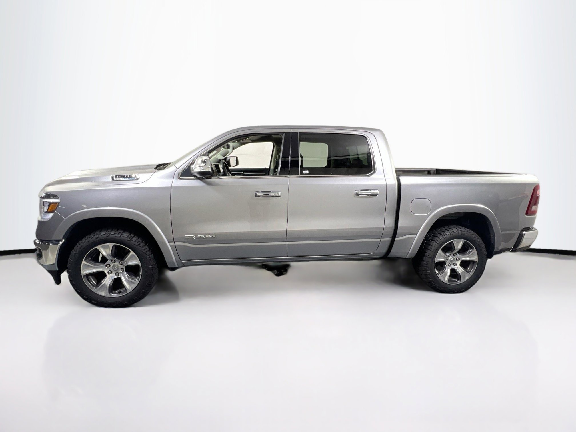 Used 2022 RAM 1500 Laramie image 1