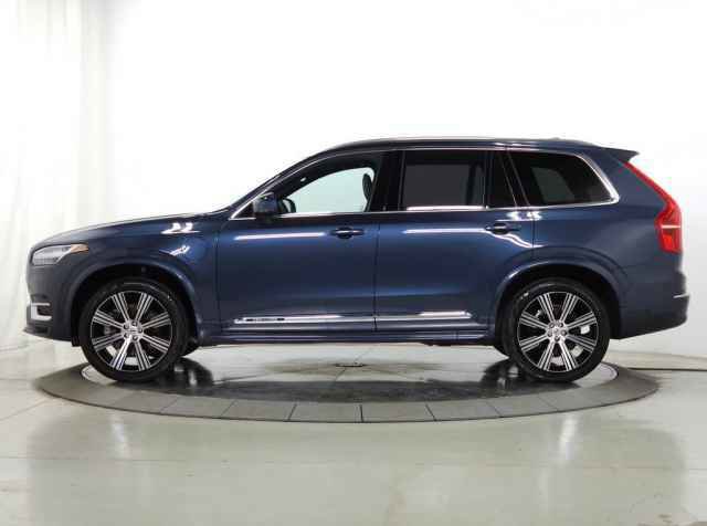 Certified 2024 Volvo XC90 T8 Ultimate w/ Protection Package Premier image 7
