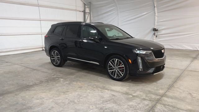 New 2025 Cadillac XT6 Sport w/ Technology Package AWD/4WD image 2