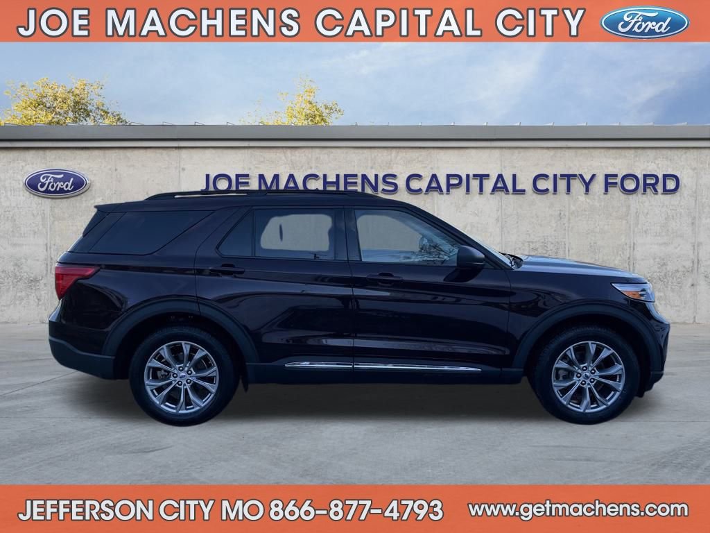 Certified 2023 Ford Explorer XLT w/ Equipment Group 202A image 4