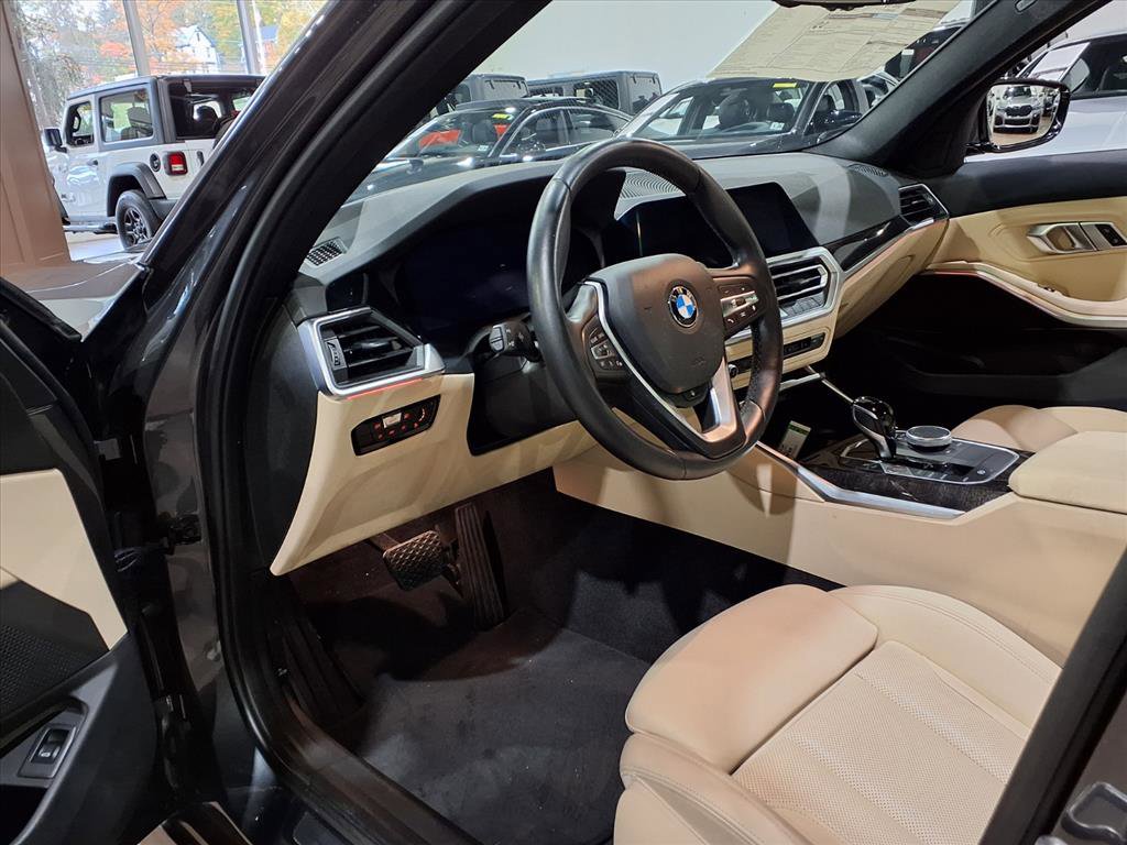 Used 2022 BMW 330i xDrive Sedan w/ Premium Package image 18