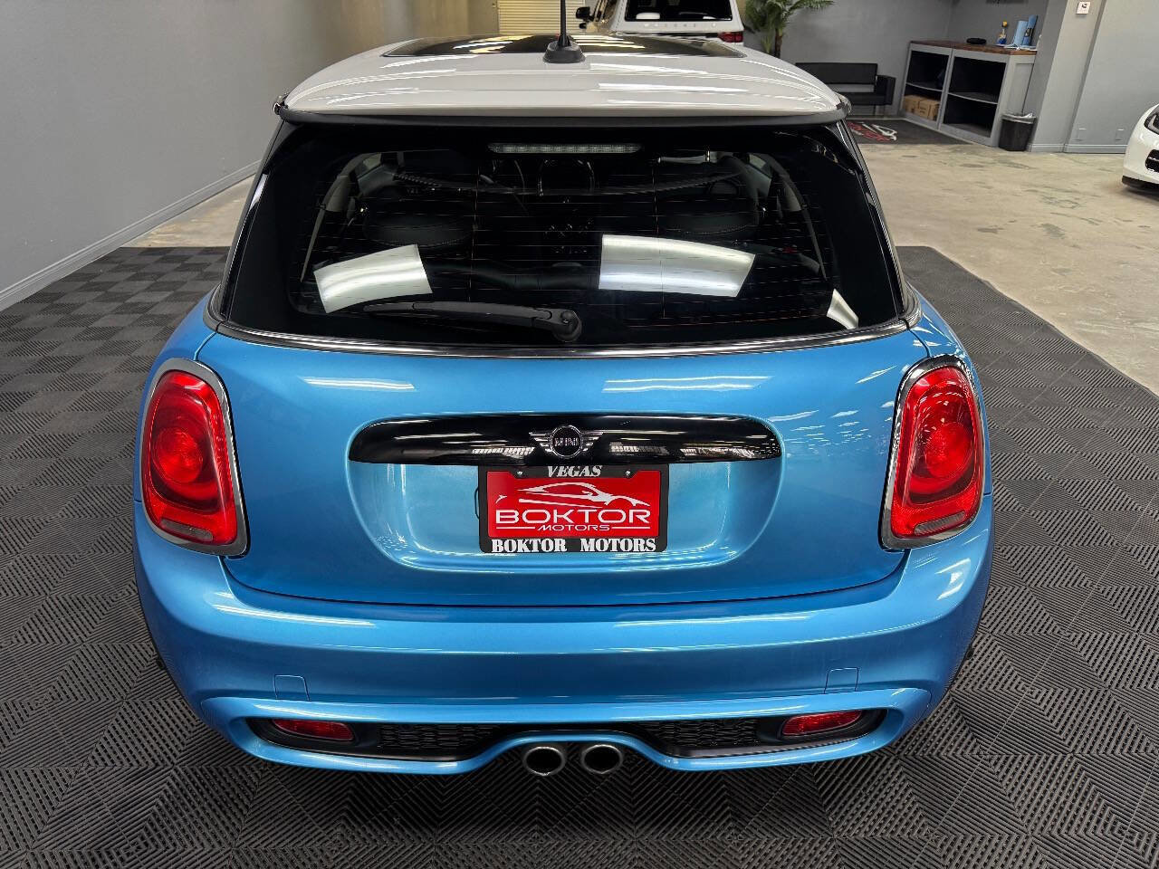 Used 2019 MINI Cooper S w/ Signature Upholstery Package image 13